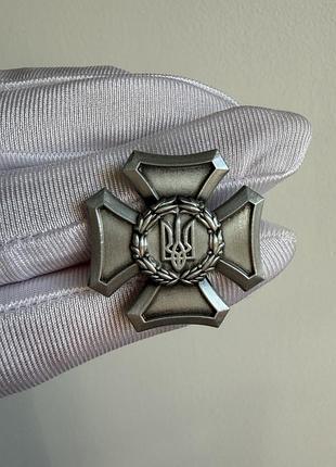 Пін значок металевий брошка  “хрест із тризубом” — патріотичний значок герб україни / військовий стиль
