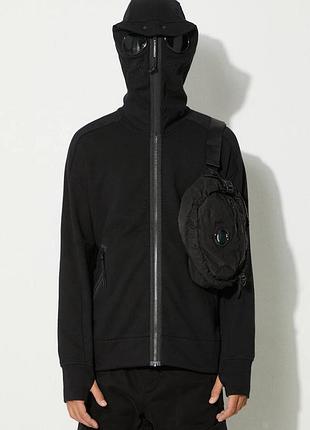 Zip худі c.p company 
розіри: xs s m l xl xxl

◾️зіп худі прямого силуету з 
3-нитки, відмінної якості.

ціна: 1900