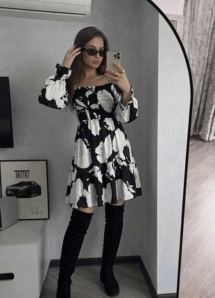 Сукня весняна