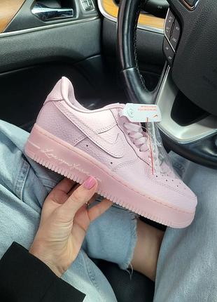 Кроссовки найк форсы розовые 
nike air force love you forever pink 
◦
