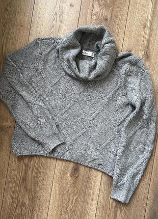Светр hollister xs -s