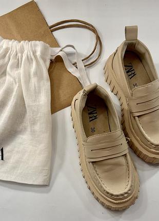 Лофери для дівчинки zara 29-30 р 2