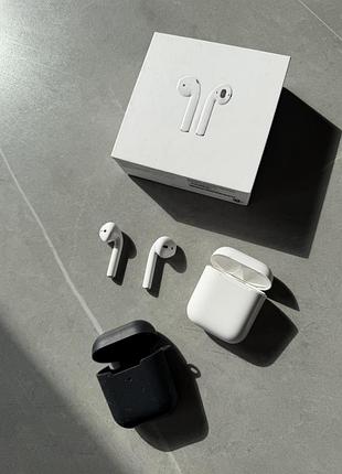 Оригінальні apple airpods with charging case