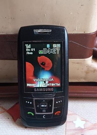 Продам телефон самсунг e250 3