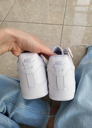 Найк аір форс 1 білого кольору🤍🤍💫
nike air force 1 white