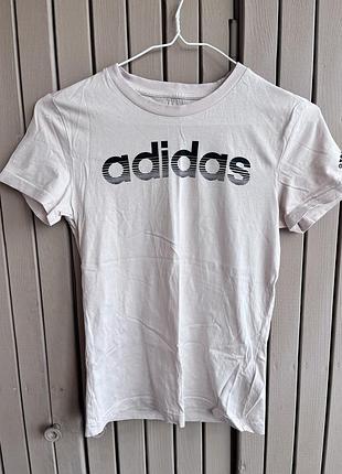 Футболка adidas ніжно рожевого кольору розміру xs
