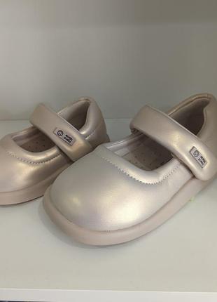 Стильні м'якенькі туфельки для дівчинки весна