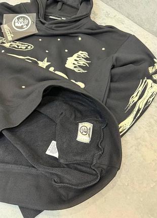 Худі від бренду hellstar 9