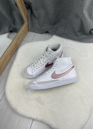 Шкіряні кросівки nike blazer розмір 36,5