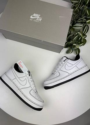 Кроссовки nike air force белые черная строчка