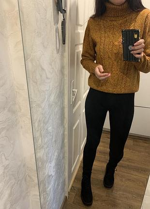 Теплий светр жіночий