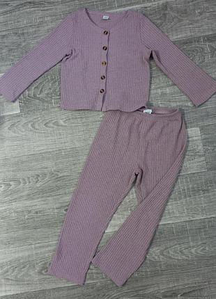 Костюм на дівчинку 8років.