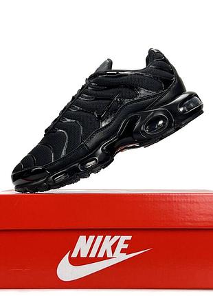Nike air max plus all black 3