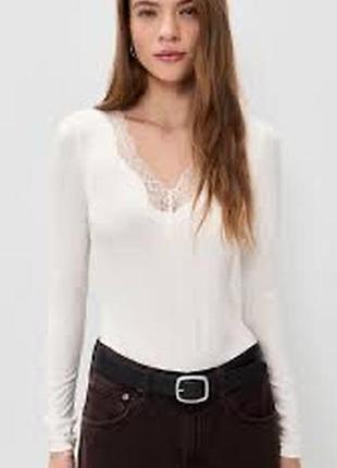 Джемпер футболка в рубчик з мереживом