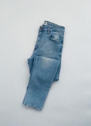 Чоловічі джинси slim fit блакитного кольору розмір 29