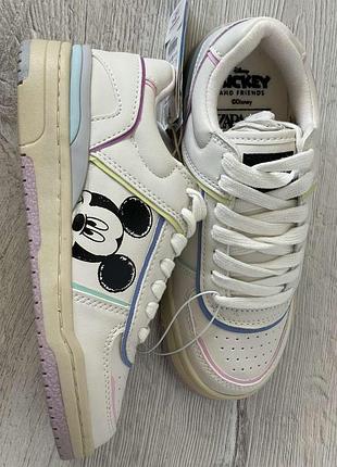 Zara mickey кросівки для дівчинки