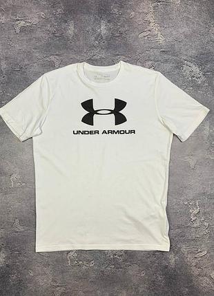 Футболка under armour размер m
