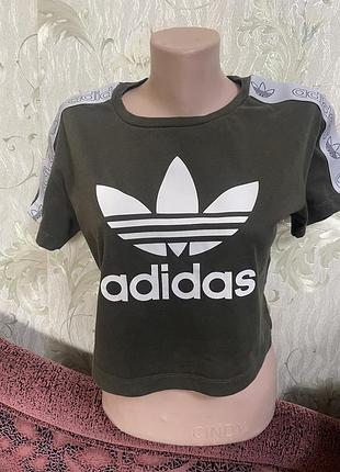 Футболка adidas оригінал