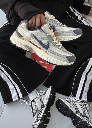 Nike initiator beige/grey 5