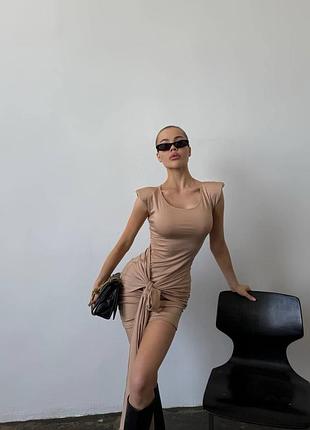 Трендовое женское платье с узлом