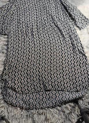 Легка туніка/сукня з принтом