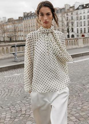 Блуза в горошок із бантом zara