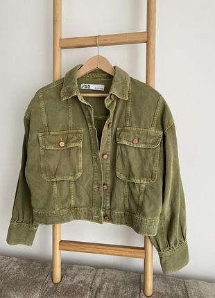 Стильна джинсова куртка zara