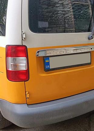 Накладка над номером (2 дверні, нерж) напис caddy, carmos - турецька сталь для volkswagen caddy 2010-2015 рр
