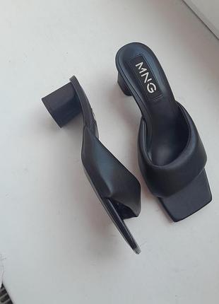 Шлепанцы 38р mango