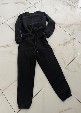 Спортивний темно синій костюм від h&m