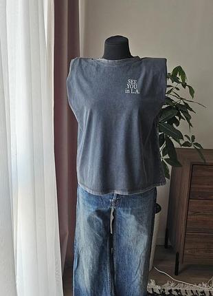 Продаю женскую футболку/майку zara серого цвета размер s в идеальном состоянии