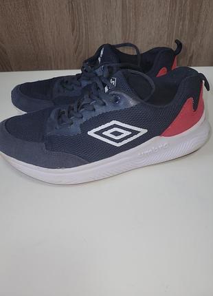 Кросівки umbro