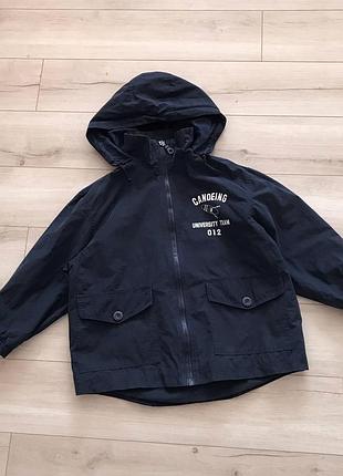 Італійська  якісна вітрівка куртка benetton для хлопчика на ріст  128-134 см