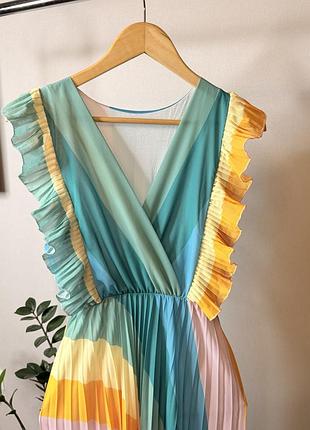 Яскрава сукня плісе shein 3