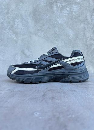 Nike initiator dark gray 3