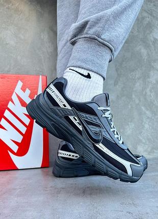 Nike initiator dark gray 2