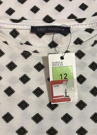 Очень красивая и стильная брендовая кофточка..вискоза.