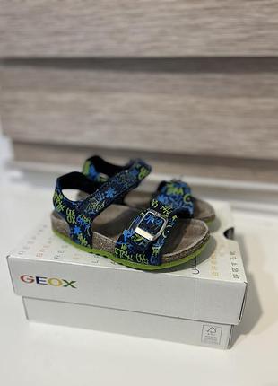 Босоніжки geox