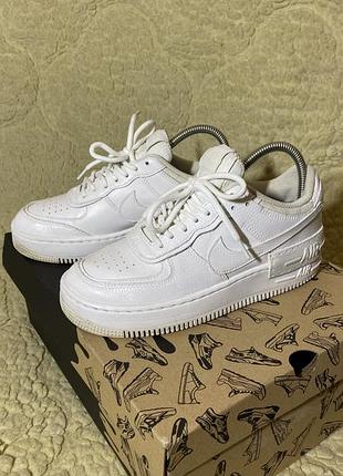 Шкіряні кросівки nike. розмір –38. устілка 24 см. оригінал!