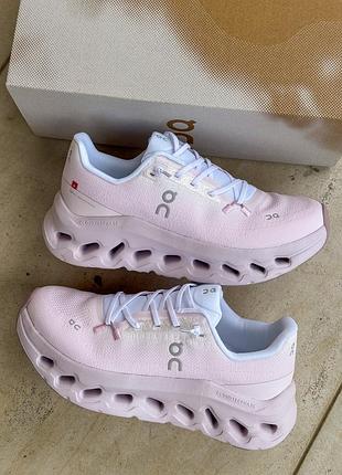 Розкішні жіночі кросівки on cloudtilt light pink ніжно-рожеві
