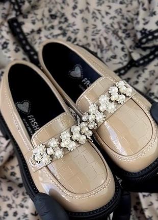 Туфлі на дівчинку