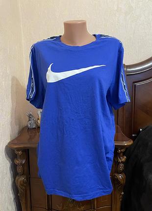 Футболка чоловіча nike нова з німеччини