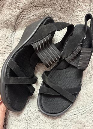 Босоніжки жіночі skechers 41 р.( уст 27 см,платформа 7 см