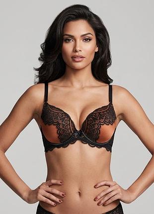 Бюстгальтер  hunkemöller + трусики в подарунок