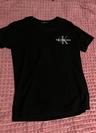 Футболка calvin klein нова с
