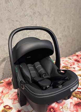 Автокрісло дитяче  carrello ammonite crl-8801 absolute black i-size 40-87см колір :чорний
