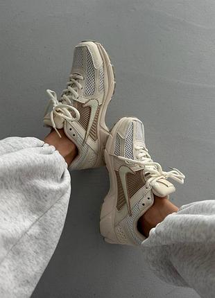 Женские кроссовки nike zoom vomero 5 beige / ice cream
