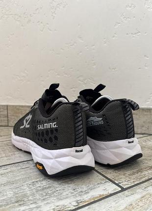 Salming greyhound vibram 4