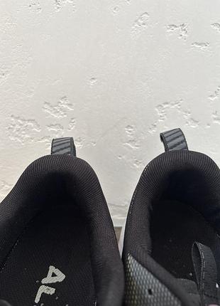 Salming greyhound vibram 7