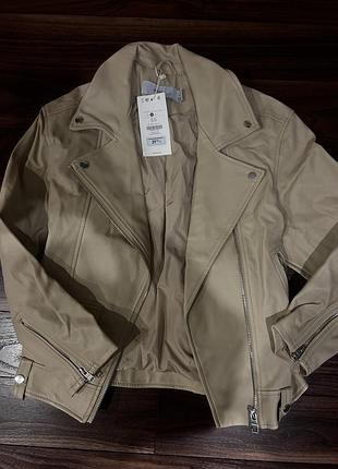 Куртка bershka